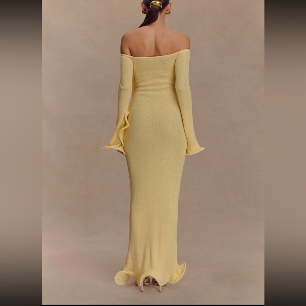 Meshki Yellow Off-Shoulder Long Sleeve Dress - Picture 2 of 2